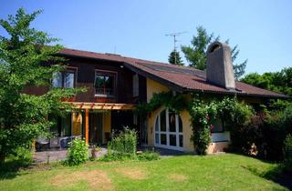 Haus kaufen in 83317 Teisendorf, Landhaus in Teisendorf mit 1.600 m² parkähnlichem Gartengrundstück und Schwimmbad/Sauna