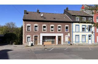 Haus kaufen in 52223 Stolberg (Rheinland), Zweifamilienhaus in Zentrumsnähe mit bemerkenswertem großem Grundstück