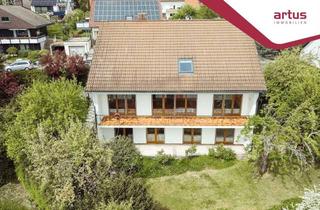 Einfamilienhaus kaufen in 95445 Bayreuth, Einfamilienhaus mit Einliegerwohnung im DG und großem Garten in bester Lage