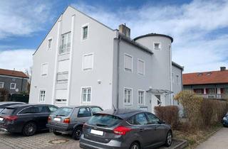 Wohnung kaufen in Ohmstrasse 12, 84453 Mühldorf am Inn, Erdgeschosswohnung mit offener Wohnküche und Eckkamin aus Naturstein