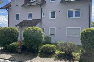 Wohnung kaufen in Schmückerwiese 20, 96476 Bad Rodach, ETW mit 3 ZKB ,Terrasse und 2 Garagen in Bad Rodach, Schmückerwiese 20 zu verkaufen.