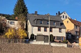 Haus kaufen in 08107 Kirchberg, Viel Platz für wenig Geld - Ein- /Zweifamilienhaus in Kirchberg zu verkaufen! -