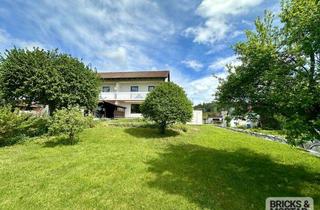 Haus kaufen in 87671 Ronsberg, Charmantes Zuhause mit Potenzial: Reiheneckhaus mit großem Garten und Garage