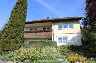 Haus kaufen in 97996 Niederstetten, Niederstetten - Wohnhaus mit Einliegerwohnung großem Garten und idyllischen Blick