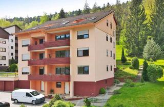 Wohnung kaufen in 75399 Unterreichenbach, Traumhafte 2-Zimmer-Dachgeschosswohnung mit atemberaubender Aussicht in idyllischer Waldrandlage