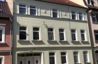 Mehrfamilienhaus kaufen in Weimarische Straße 51, 99510 Apolda, Vermietetes Mehrfamilienhaus mit Toreinfahrt, Innenhof, Pkw-Stellplätzen, Nebengelaß sowie Garten