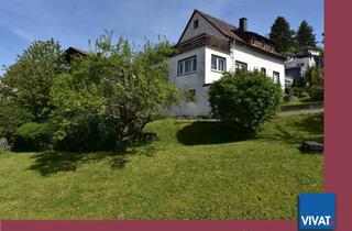 Haus kaufen in 61276 Weilrod, Solides 1-2FH mit großem Grundstück. Dachterrasse und Loggia mit Burgblick!
