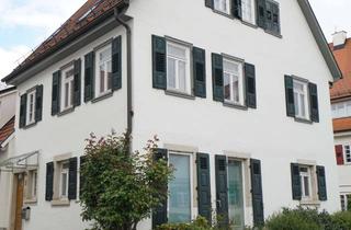 Haus mieten in 70567 Möhringen, Liebhaberobjekt mit viel Charme - Sanierter Altbau - zentrale, ruhige Wohnlage - kein Garten