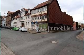Haus kaufen in 38300 Wolfenbüttel, Wolfenbüttel - *** Großes Sanierungsbedürftiges Fachwerkhaus (Denkmalschutz) im Zentrum von Wolfenbüttel