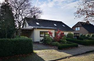 Wohnung kaufen in 25548 Kellinghusen, Kellinghusen - Dachgeschosswohnung im Zweifamilienhaus mit Carport und Garten