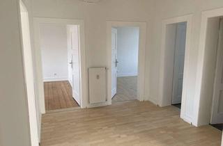 Mehrfamilienhaus kaufen in 63667 Nidda, Zwei Mehrfamilienhäuser auf großzügigen Grundstücken mit Potential für Erweiterung