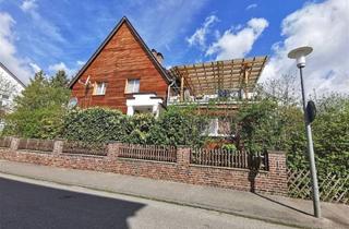 Haus kaufen in 78234 Engen, Engen - kernsaniertes MFH mit 6 Carports.