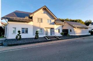 Einfamilienhaus kaufen in 66892 Bruchmühlbach-Miesau, Bruchmühlbach-Miesau - Schönes Einfamilienhaus mit Einliegerwohnung ruhige Waldrandlage