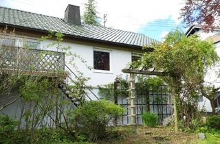 Haus kaufen in 63607 Wächtersbach, Wächtersbach - AUMÜLLER-Immobilien - Sympathischer 4-Zi-Bungalow mit phantastischem Fernblick in Wächtersbach-Stadt