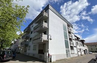 Wohnung kaufen in 66763 Dillingen, Renovierungsbedürftige Zwei-Zimmer-Wohnung im 1. Obergeschoss mit Balkon