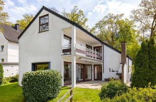 Einfamilienhaus kaufen in 33647 Brackwede, Beeindruckendes Einfamilienhaus am Waldrand in Straßenbahnnähe!