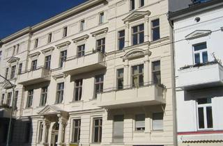 Wohnung kaufen in 14471 Potsdam, Potsdam - sehr sonnige, gepflegte Altbauwohnung mit Stuck, Balkon, Keller