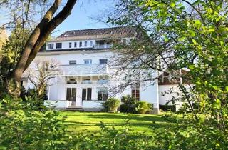 Wohnung kaufen in 28355 Oberneuland, Silvolle 4-Zimmer-Eigentumswohnung in klassischer Gründerzeitv...