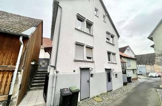 Haus kaufen in 35396 Gießen, Haus in Gießen-Wieseck - drei Wohnungen - Kapitalanlage