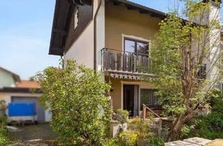 Doppelhaushälfte kaufen in 83059 Kolbermoor, Sehr schön gelegene Doppelhaushälfte auf großem Grundstück mit Bergblick, Doppelcarport und Garage