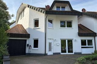 Haus mieten in Fröbelstraße 34, 51429 Bergisch Gladbach, Großzügige Doppelhaushälfte mit Terrasse und Gartenanteil in ruhiger und bevorzugt Lage!