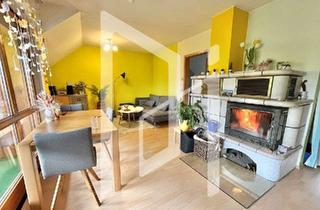 Wohnung kaufen in 97922 Lauda-Königshofen, Gemütliche 2-Zimmer-Dachgeschosswohnung mit Loggia und Garage