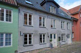 Haus kaufen in 24937 Jürgensby, Stadtoase mit 2 Wohneinheiten und Flair im schönen Johannisviertel in Flensburg