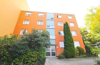 Wohnung kaufen in 90449 Nürnberg, Helle Balkonwohnung im 3. OG mit TG-Stellplatz, ruhig und im Grünen gelegen!