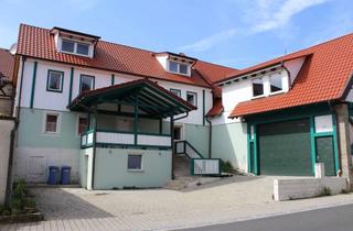 Mehrfamilienhaus kaufen in Neubrunner Dorfstraße 14, 96166 Kirchlauter, Saniertes Mehrfamilienhaus mit Wellnessanlage und drei Kfz-Stellplätzen in beliebter Lage von Kirchl