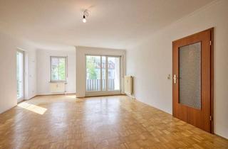 Wohnung kaufen in 85521 Ottobrunn, Balkonblick & Doppelparkglück: Hier ist Platz für deine Träume – und zwei Autos!