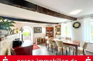 Wohnung kaufen in 25832 Tönning, Charmante Erdgeschosswohnung im reetgedeckten Haubarg!