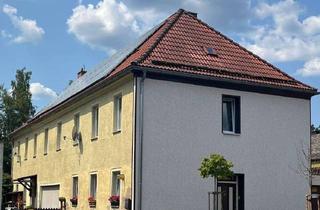 Haus kaufen in Am Kreuzfall 8+10, 95632 Wunsiedel, Familienfreundliches Haus mit drei Wohneinheiten im Naherholungsgebiet von Wunsiedel