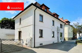 Mehrfamilienhaus kaufen in 63179 Obertshausen, Charmantes Mehrfamilienhaus mit Umbaupotenzial im Herzen von Obertshausen