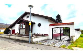 Einfamilienhaus kaufen in 68794 Oberhausen-Rheinhausen, Attraktives Einfamilienhaus mit großem Grundstück & Ackerland in ruhiger Ortsrandlage!