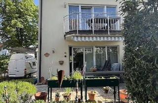 Haus kaufen in Schneeglöckchenstr. 59a, 80995 Feldmoching-Hasenbergl, Große DHH in München Fasanerie