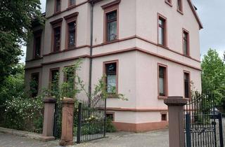 Wohnung kaufen in Kastanienallee 16, 63454 Hanau, Stilvolle 3-Zimmer-Altbau-Wohnung in bevorzugter Lage nahe Philippsruher Schloß