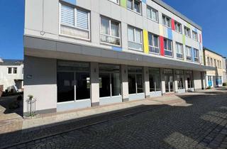 Anlageobjekt in Königsstraße 16, 25709 Marne, Mitten im Stadtzentrum von Marne! Courtagefreies Wohn- und Gewerbeobjekt