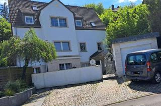 Haus kaufen in 42553 Velbert, Komplett bezugsfreies Ein- bis Dreifamilienhaus mit Garage