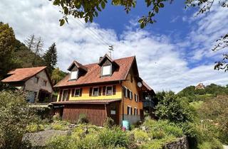 Haus kaufen in 74542 Braunsbach, REIZVOLLES LANDHAUS IN IDYLLISCHER LAGE MIT GARAGENGEBÄUDE