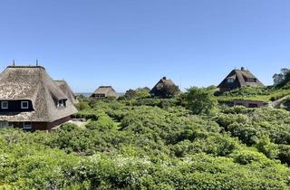 Wohnung kaufen in Mellhörn 47, 25992 List, Dachgeschosswohnung unter Reet mit eigenem Gartenteil