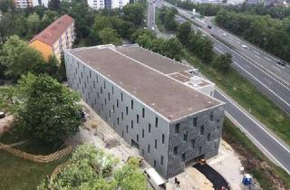Garagen mieten in Isarstr. 26, 91052 Süd, Direkt parken an der A73 (Ausfahrt Erlangen-Bruck): Endlich keine Stellplatzsuche mehr!