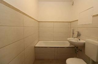 Wohnung mieten in Paul-Müller-Straße 66, 09599 Freiberg, Ein großes Schnäppchen! - Großzügige 3RW mit 2 Balkonen