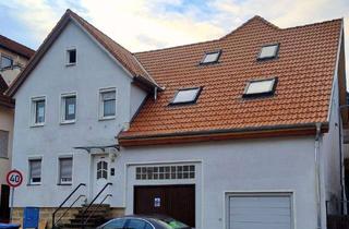 Wohnung kaufen in 72581 Dettingen, Attraktive Wohnung im Landhausstil in einem liebenswerten 3-Familienhaus, Veranda, Gartenanteile
