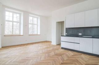 Wohnung mieten in Willy-Träutlein-Straße, 85540 Haar, 2-Zimmer-Wohnung mit Altbaucharakter