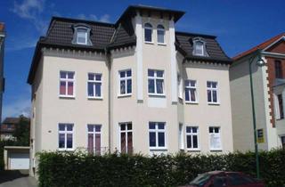 Wohnung mieten in Hohenzieritzer Str. 10, 17235 Neustrelitz, Helle 3 Zimmer DG Wohnung mit EBK am Glambecker See