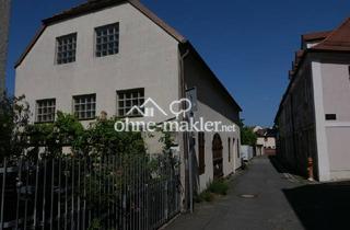 Haus kaufen in 91054 Erlangen, Historische Immobilie in der Erlanger Altstadt direkt auf der Stadtmauer