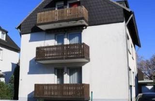 Mehrfamilienhaus kaufen in 47279 Duisburg, Duisburg - Freistehendes 3-Familienhaus in Wedau mit 5 Garagen ! 2 Einheiten sind vermietet.