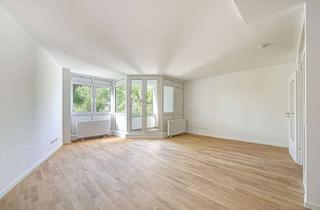Wohnung kaufen in Blumenweg, 12105 Mariendorf (Tempelhof), Kapitalanleger aufgepasst: 2 Zimmer im idyllischen Mariendorf + Balkon + saniert + PROVISIONSFREI