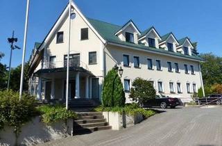 Büro zu mieten in 33813 Oerlinghausen, Repräsentativer Bürotrakt im 1. Obergeschoss in exponierter Lage von Oerlinghausen