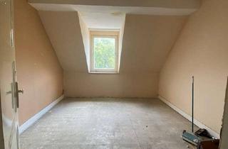 Lager mieten in Schwanenbuschstraße 179, 45138 Huttrop, Lagerfläche im DG (ca. 12,97m²) in Essen-Huttrop